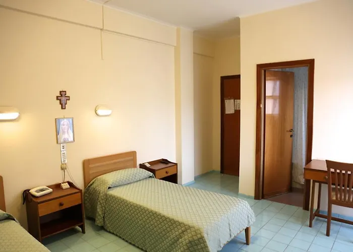 Hotel Casa Piccole Ancelle Di Cristo Re Rome