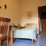 Casa Piccole Ancelle Di Cristo Re فندق 3*