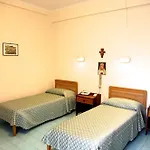 Casa Piccole Ancelle Di Cristo Re روما